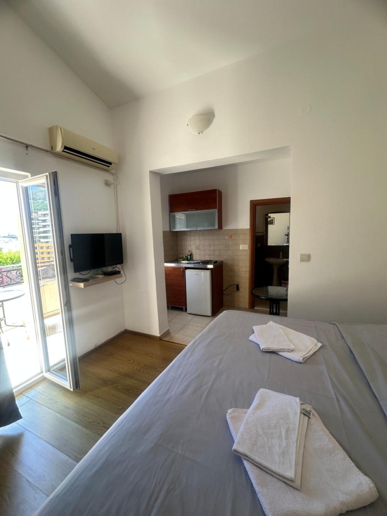 Apartments Manojlovic Budva Kültér fotó